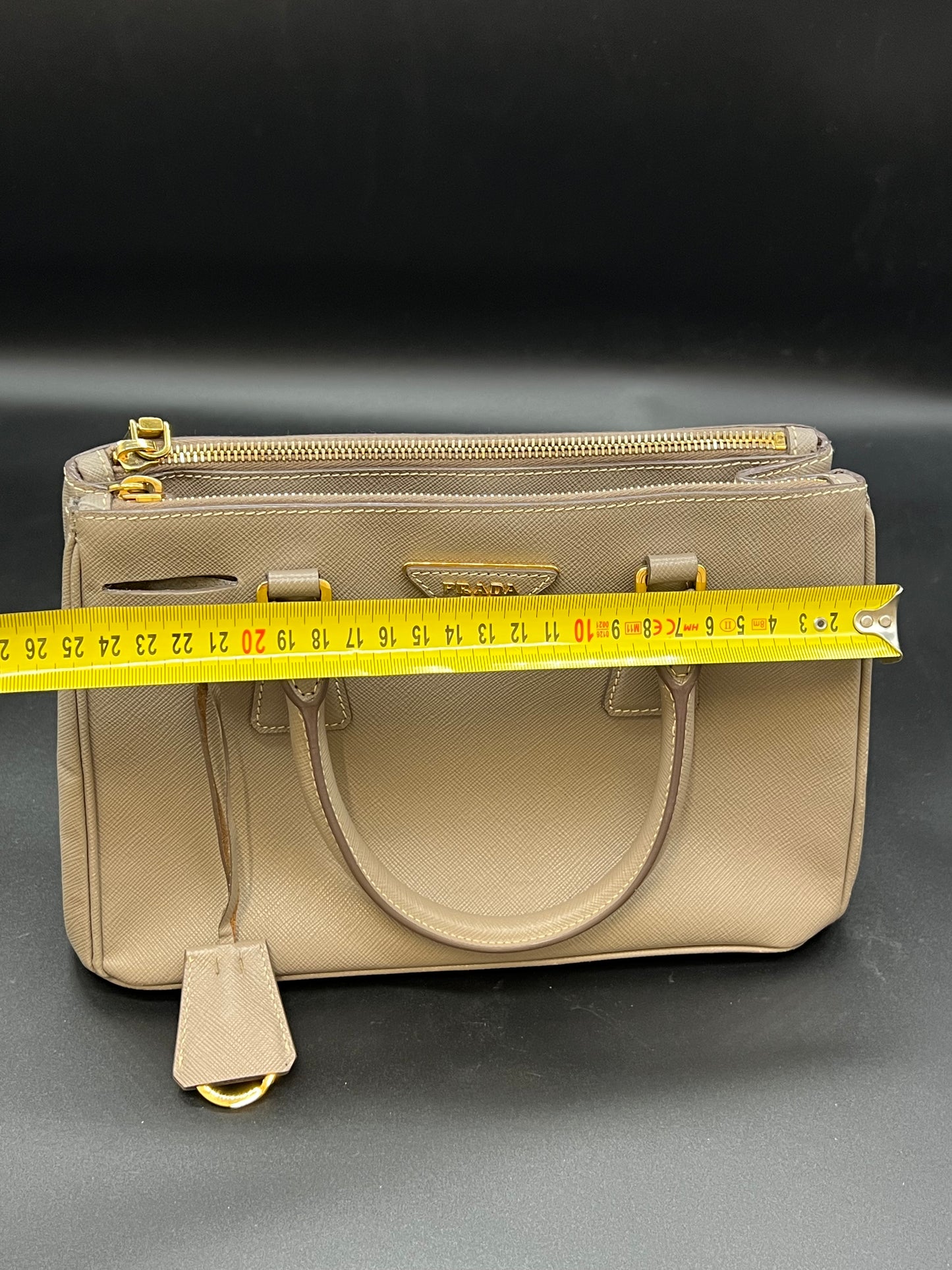 Prada Tasche