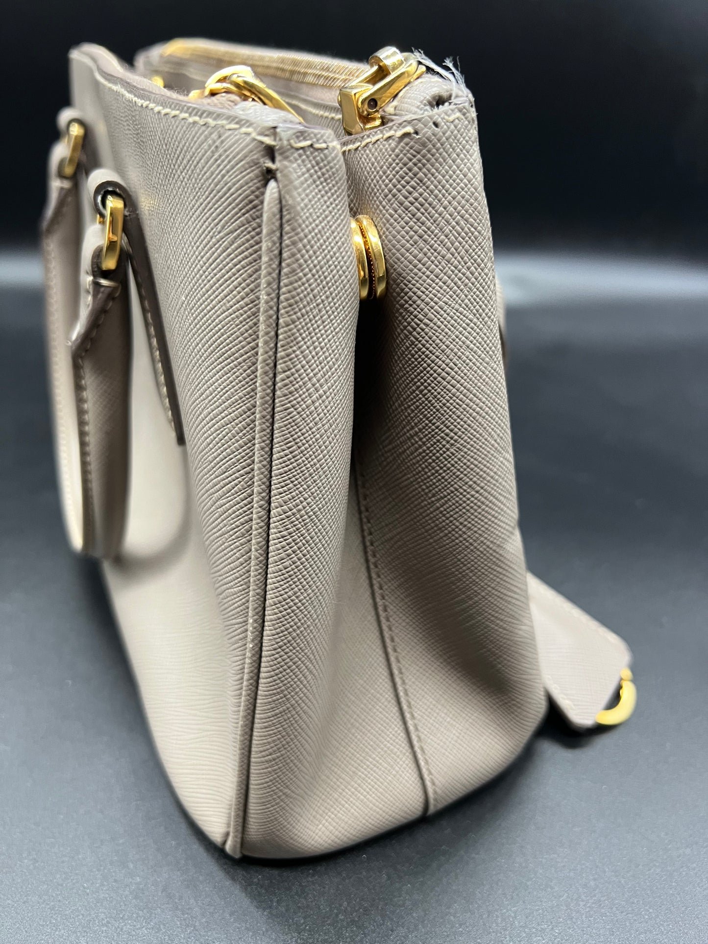 Prada Tasche